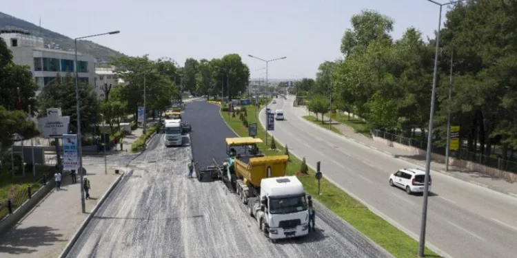 Bursanın Asfalt Kali̇tesi̇ Yükseldi̇