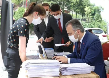 Büyükşehi̇rle El Ele Haydi̇ Üni̇versi̇teye