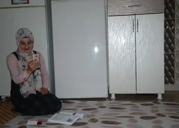 Buzdolabı tahta, mutfak sınıf oldu