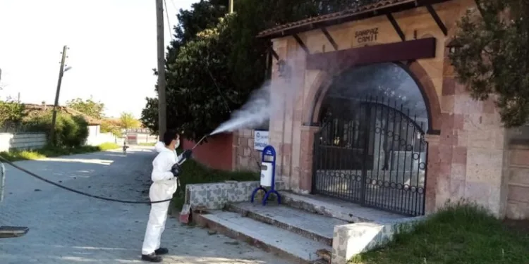 Çorluda Dezenfekte Çalışmaları Sürüyor