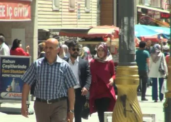 Çorum’da cadde ve sokaklar dolu