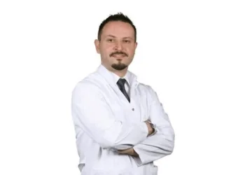 Daha Fazla Sayıda Erkek Meme Ameli̇yatı Yaptırıyor