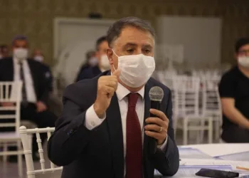 Deveci’den ‘Gıda Bankası’ çağrısı