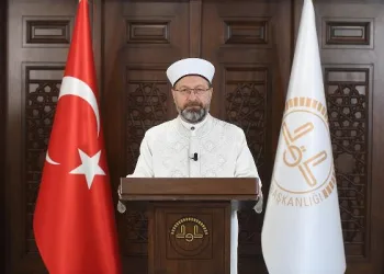 Diyanet İşleri Başkanı Erbaş: Cemaatle namazda öngörülen tarih 12 Haziran