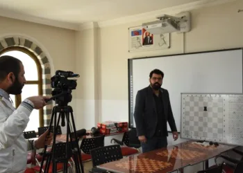 Diyarbakır Büyükşehir Belediyesinden öğrencilere uzaktan eğitim