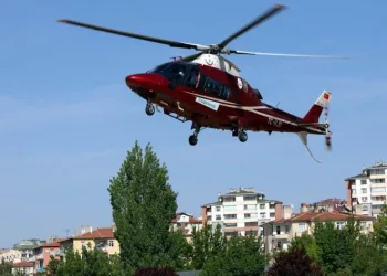 Doğuma Hava Ambulansı İle Yeti̇şti̇