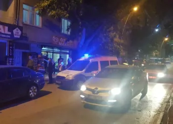 Elazığda Bıçakla Tartışma : 2 Hafi̇f Yaralı