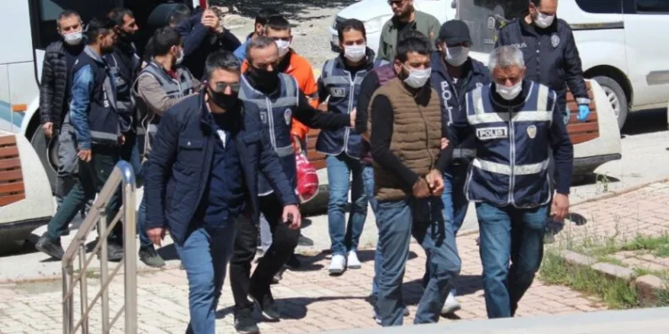 Elazığ’da darp ve çıplak fotoğrafla şantaja 6 tutuklama