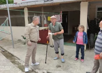 Emekli maaşıyla kampanyaya destek oldu