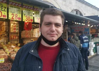 Eminönü’nde Ramazan alışverişi yoğunluğu 