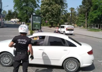 Emni̇yetten ‘Sokağa Çıkma Deneti̇mi̇