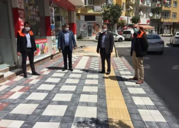 Gemlik’te Eski Pazar Caddesi’ne estetik dokunuş