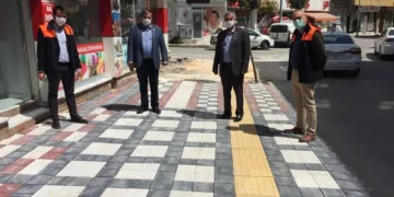 Gemlik’te Eski Pazar Caddesi’ne estetik dokunuş