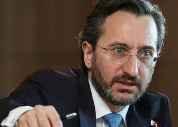 İletişim Başkanı Altun’dan köşe yazısına suç duyurusu