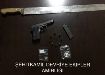 Gaziantep’te şüpheli araçta 6 kilo uyuşturucu ele geçirildi