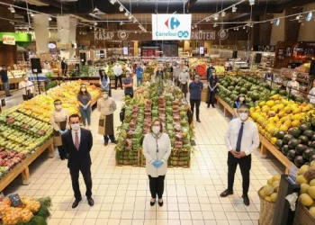 Güler Sabancı’dan market çalışanlarına teşekkür ziyareti