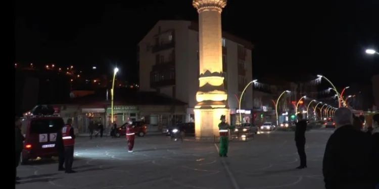 Haci̇vat Karagöz Oyunu Bu Sene Sokakta Sahnelendi̇
