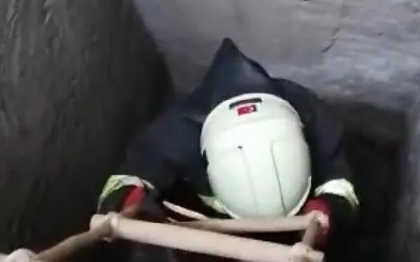 Havalandırma boşluğuna düşen yavru kedi kurtarıldı