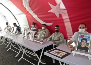 HDP önündeki eylemde 256’ncı gün