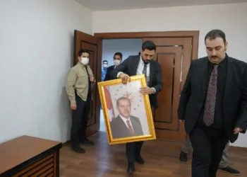 HDP’li 3 belediyeye görevlendirme (3)