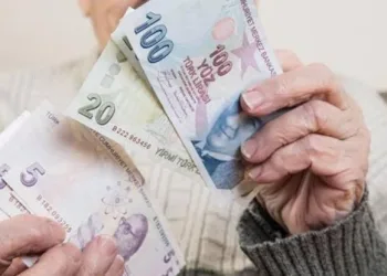 Emekli maaşları erken ödenecek! Tarih belli oldu