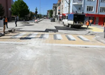 İnegöl’de üç boyutlu yaya geçi̇di̇ uygulaması başladı