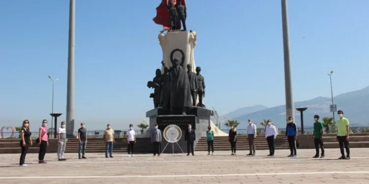 İskenderunda Sosyal Mesafeli̇ Gençli̇k Haftası Etki̇nli̇ği̇