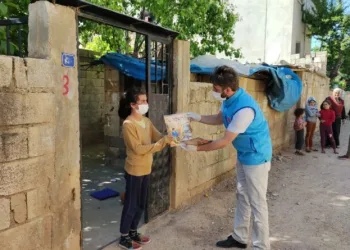 İslahi̇yede Çocuklara Dergi̇ Dağıtıldı