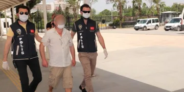 İslami̇yete hakaret iddiasıyla gözaltına alınmıştı… Tutuklandı
