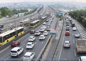 İstanbul’da trafik yoğunluğu yüzde 42’lere ulaştı