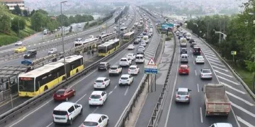 İstanbul’da trafik yoğunluğu yüzde 42’lere ulaştı