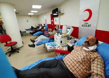 İzmir’de kan stokları kritik seviyenin altına düştü