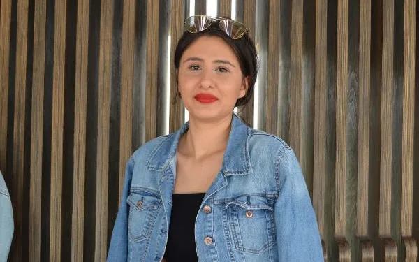İzmirli gençler günler sonra deniz havası aldı