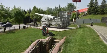 İzmi̇t Beledi̇yesi̇ Parkları Çocuklar İçi̇n Hazırlıyor