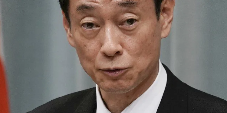 Japonya’da kamu kurumlarına “yeniden açılma” sinyali
