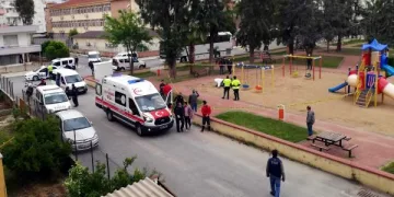 Kaçırdığı bebeğinin boğazına bıçak dayayan baba, bacağından vurularak yakaladı
