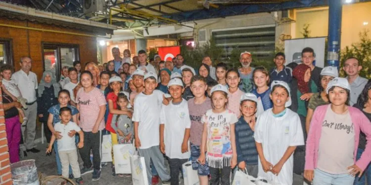 Karacabey Beledi̇yesi̇’nden çocuklara moral zi̇yareti̇