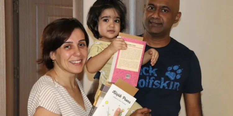 Karaman’da karantinadaki gurbetçi vatandaşlara bakandan kitap sürprizi