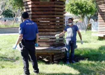 Karantinadan kaçan adam, polise ‘Kafama sıkın’ dedi