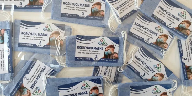 Karar Sonrası Maske Dağıtımı Hızlandı