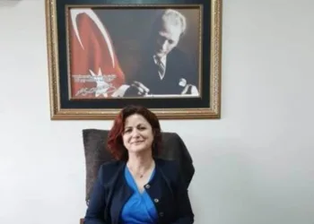 İzmir Karşıyaka’da Haki̇m Görevden Uzaklaştırıldı