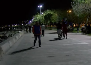 Sahillerde yasağa rağmen piknik!