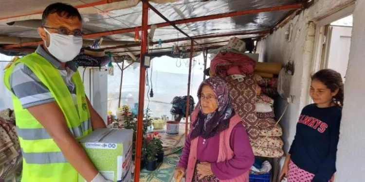 Kaş Beledi̇yesi̇nden Ramazan Desteği̇
