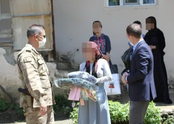 Kaymakam Güven’den Çocuklara Bayram Hedi̇yesi̇