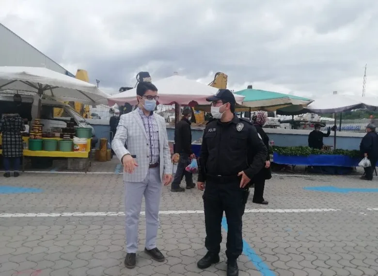 Kaymakam Kaya pazar yerini denetledi