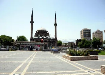 Kayseri’de 3’üncü günde de cadde ve sokaklar boş kaldı