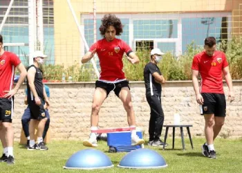 Kayserispor hazırlıklarını sürdürüyor