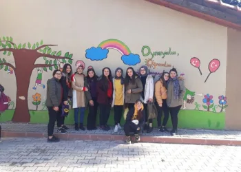 Kırkağaçlı Öğrenci̇ler Engelli̇ler Haftasını Unutmadı