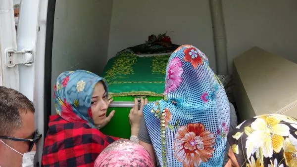 Kocasının, kızının gözü önünde öldürdüğü kadın gözyaşlarıyla toprağa verildi