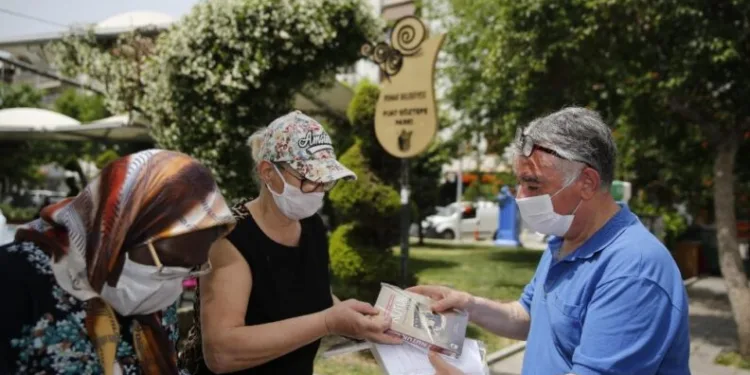 Konakta 65 Yaş Ve Üstüne Anlamlı Hedi̇ye